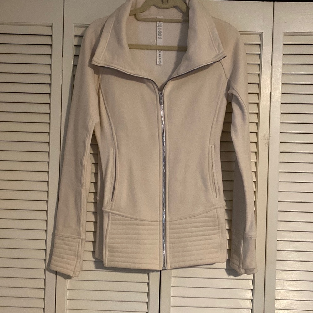lululemon athletic jacket